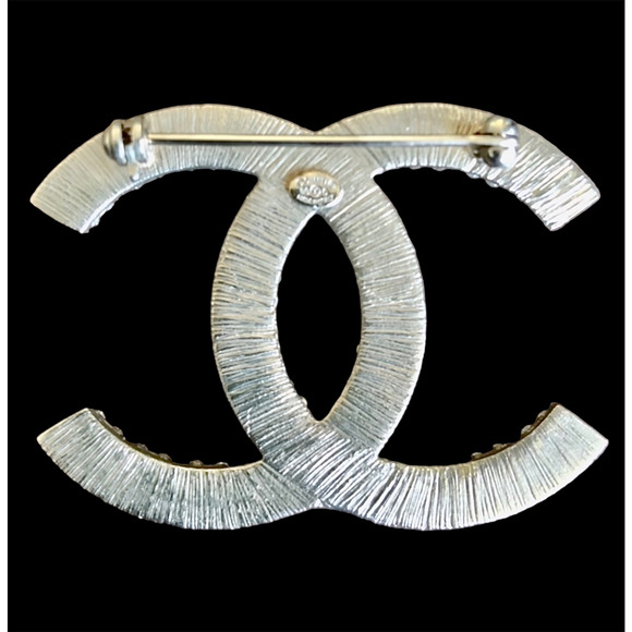 SOLD! CHANEL Red Coral Crystal Rhinestone Authentic Logo Brooch w Box/Bag/Ribbon - Picture 4 of 8